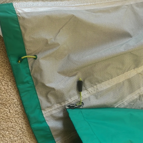 MEC windbreaker/ shell & t-shirt combo - Picture 7 of 17